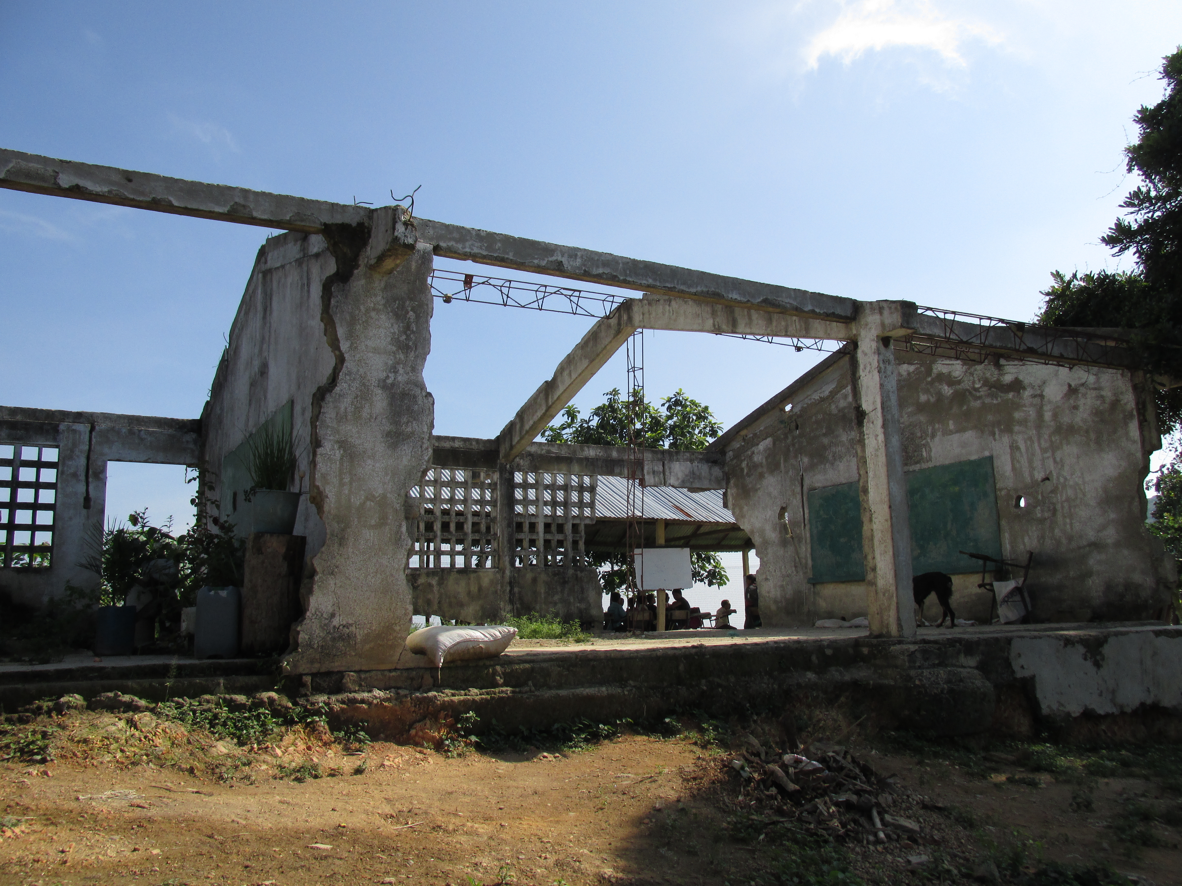 Foto 03 destruida escuela de Venao