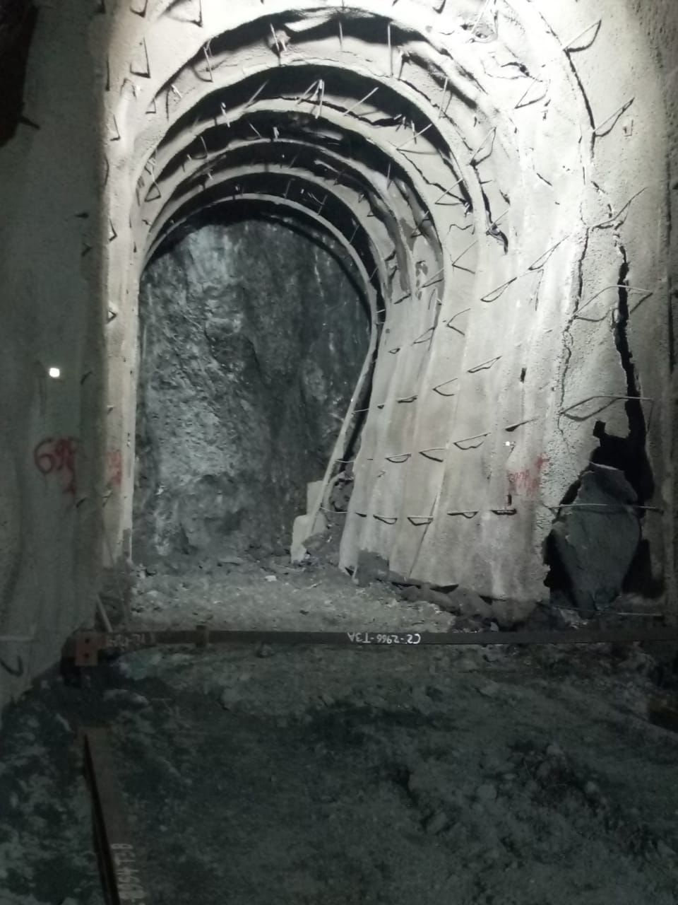 Foto tunel colapsado 2