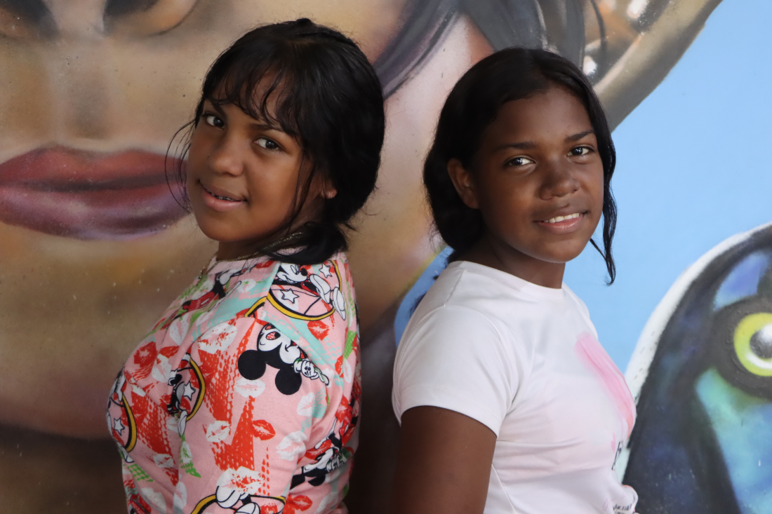 Las hermanas Yoelin y Yojeisis Campos de 15 y 14 años llegaron de Venezuela en 2022. Fotografía Angélica