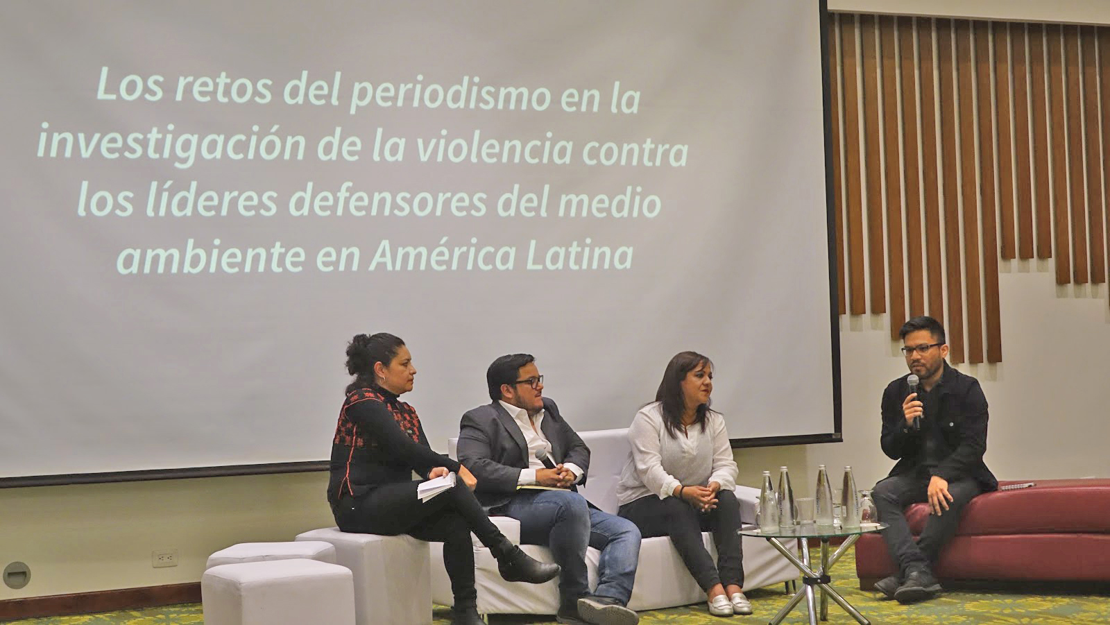 periodistas tierra resistentes